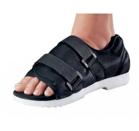 Small Black Unisex Cast Shoe P7309