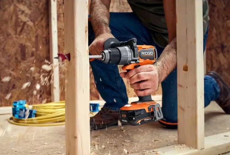 18V Brushless Cordless 1/2 in. Drill/Driver Kit with 2.0 Ah Battery and Charger U93024