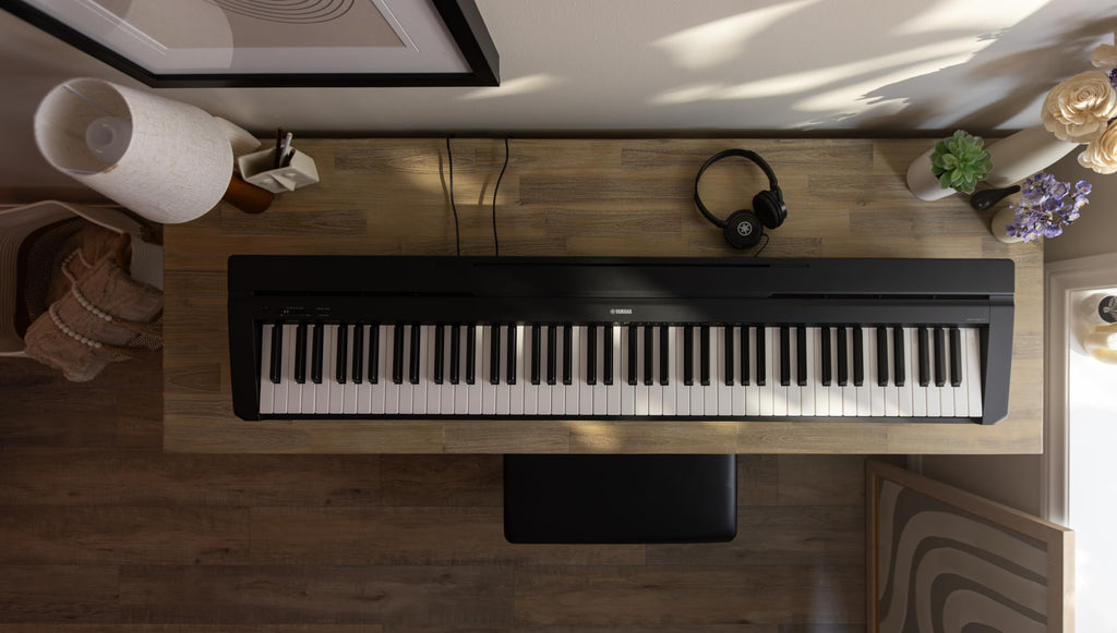 88-Key Weighted Action Digital Piano with Sustain Pedal H695
